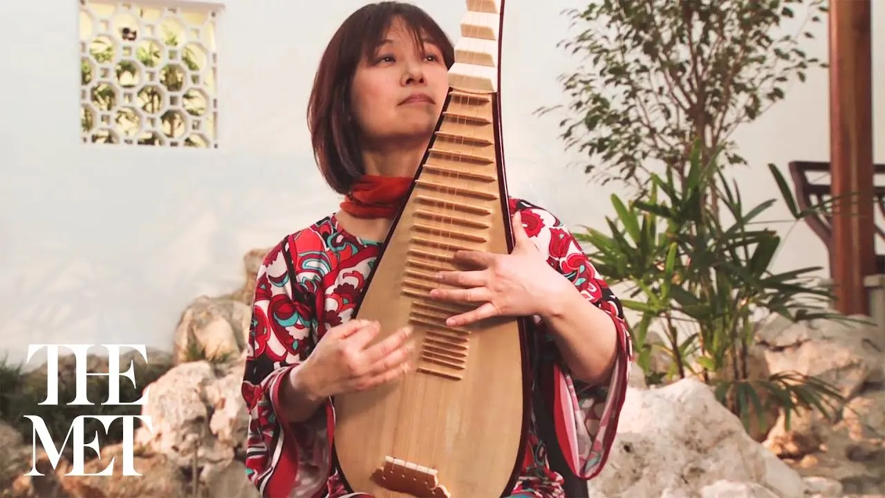 Pipa — The Chinese Lute That Shreds Faster Than Any Guitar